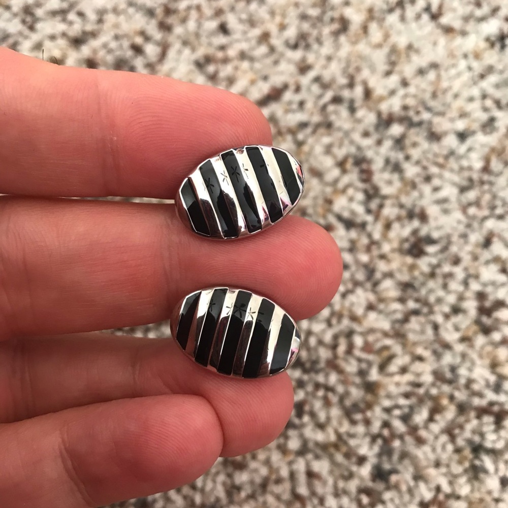 Cuff links - Picture 2 of 3